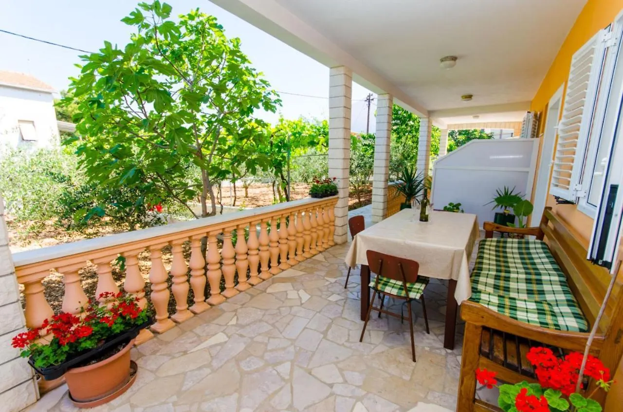 Apartments Ivana Trogir